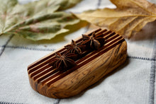 Load image into Gallery viewer, Olive Wood Soap Dish